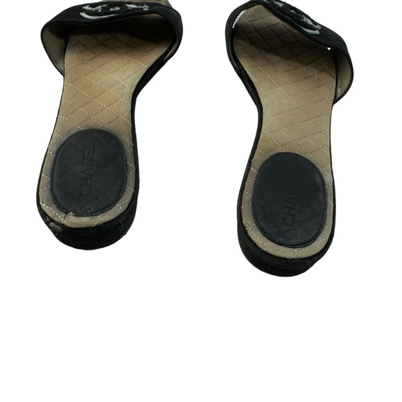 Chanel Black Embroidered Logo Slides size 40 - Picture 7 of 11